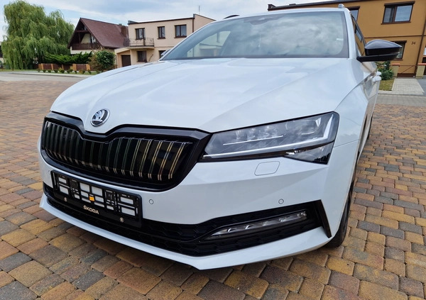 Skoda Superb cena 127900 przebieg: 26000, rok produkcji 2020 z Margonin małe 781